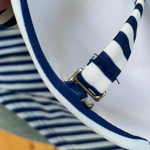 Bikini with Detachable Straps - Picture 4 of 6